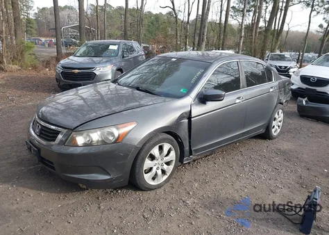 2008 Honda Accord 2.4 Ex z USA, uszkodzony, nr VIN 1HGCP267X8A042398